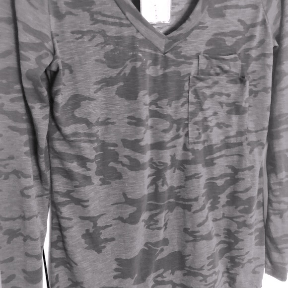NWT*VINTAGE HAVANA CAMOUFLAGE NEW WTAGS*LIGHTWEIGHT*LONG SLEEVE TEE SHIRT*MED - Picture 4 of 8
